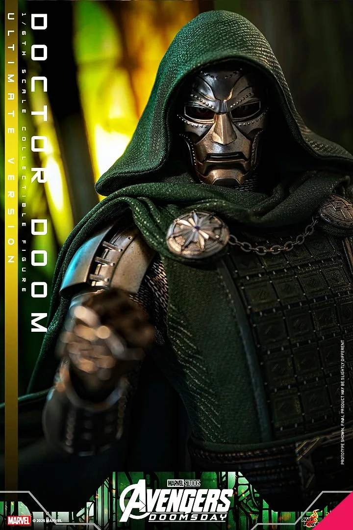 Hot Toys MMS907B 1/6th scale Avengers: Doomsday - Doctor Doom (Ultimate Version) Collectible Figure (Special Edition) - Image 19